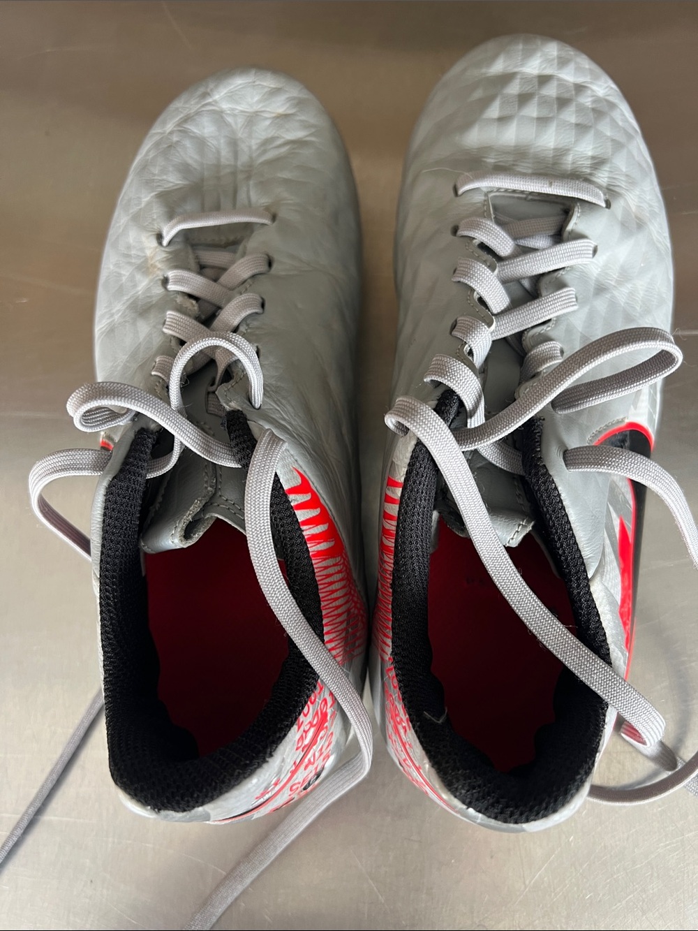 Nike Youth Gray Soccer Cleats with Black Swoosh and Pink-Red Accents - Picture 2 of 7